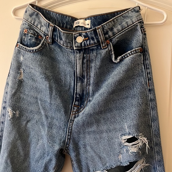 Zara high rise wide leg distressed jeans - Picture 2 of 4